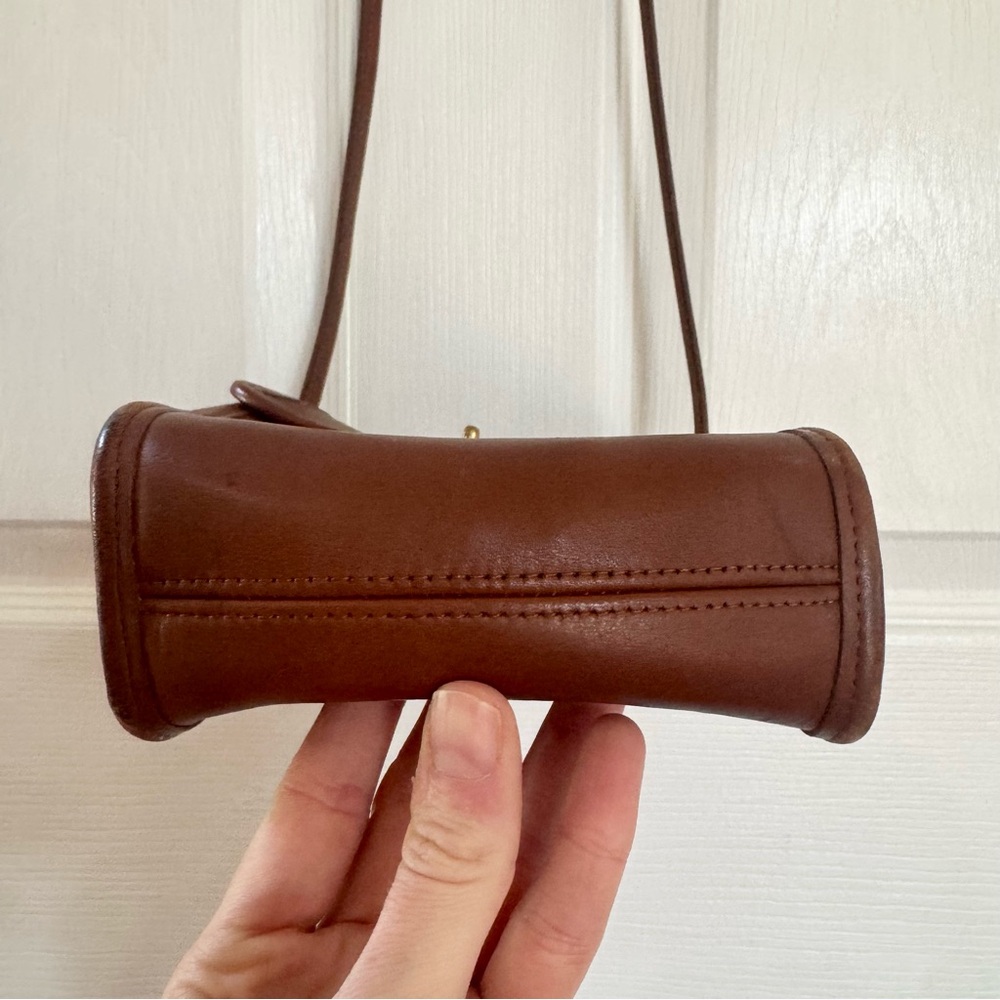 Vintage Coach “Scooter Bag” in British Tan — Style #9893 — AS IS - Picture 4 of 16